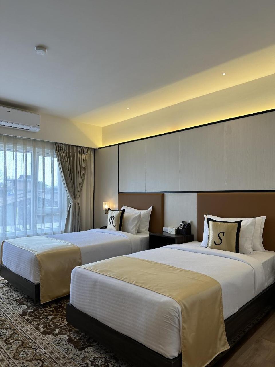 Shulem Boutique Hotel Dimāpur Extérieur photo