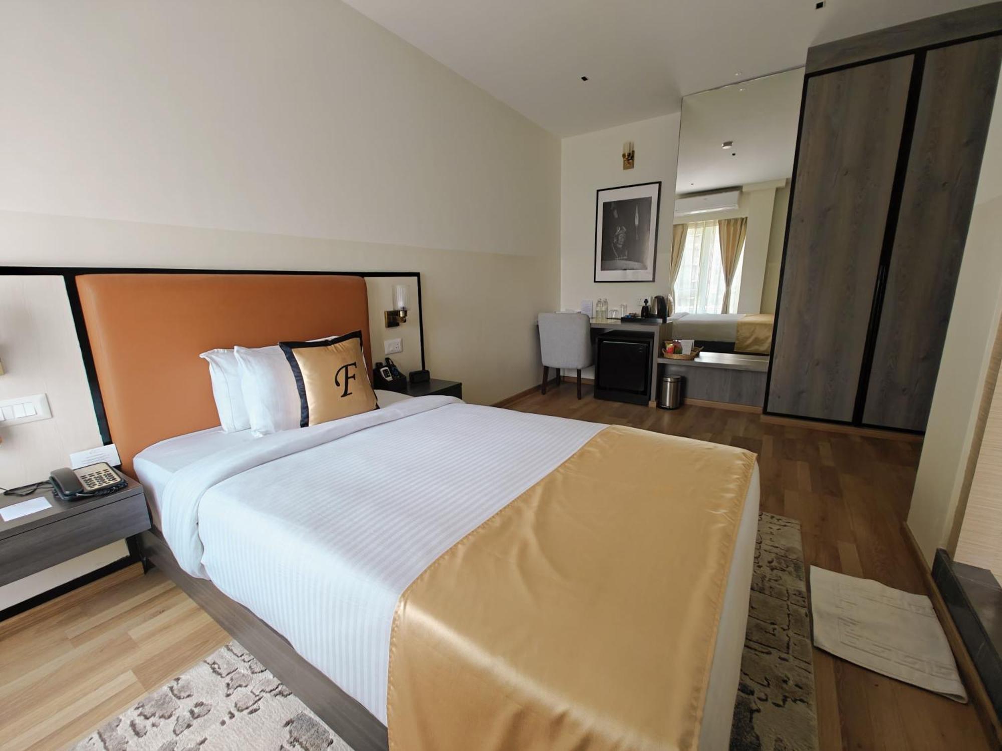 Shulem Boutique Hotel Dimāpur Extérieur photo